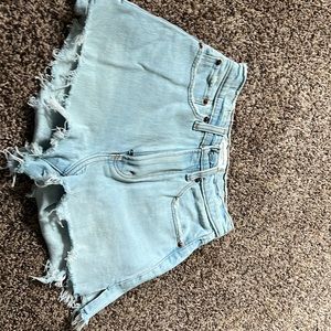 Abercrombie & Fitch the Mom Short High Rise 23